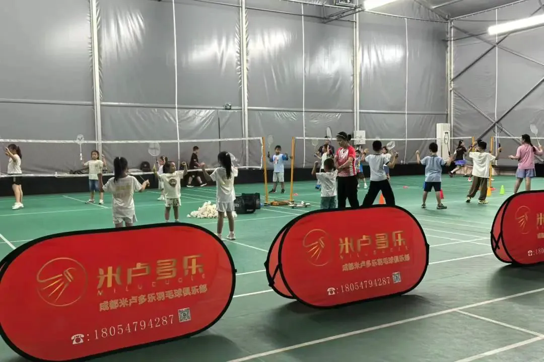 篮球青训营中的体能训练方案有哪些?_0